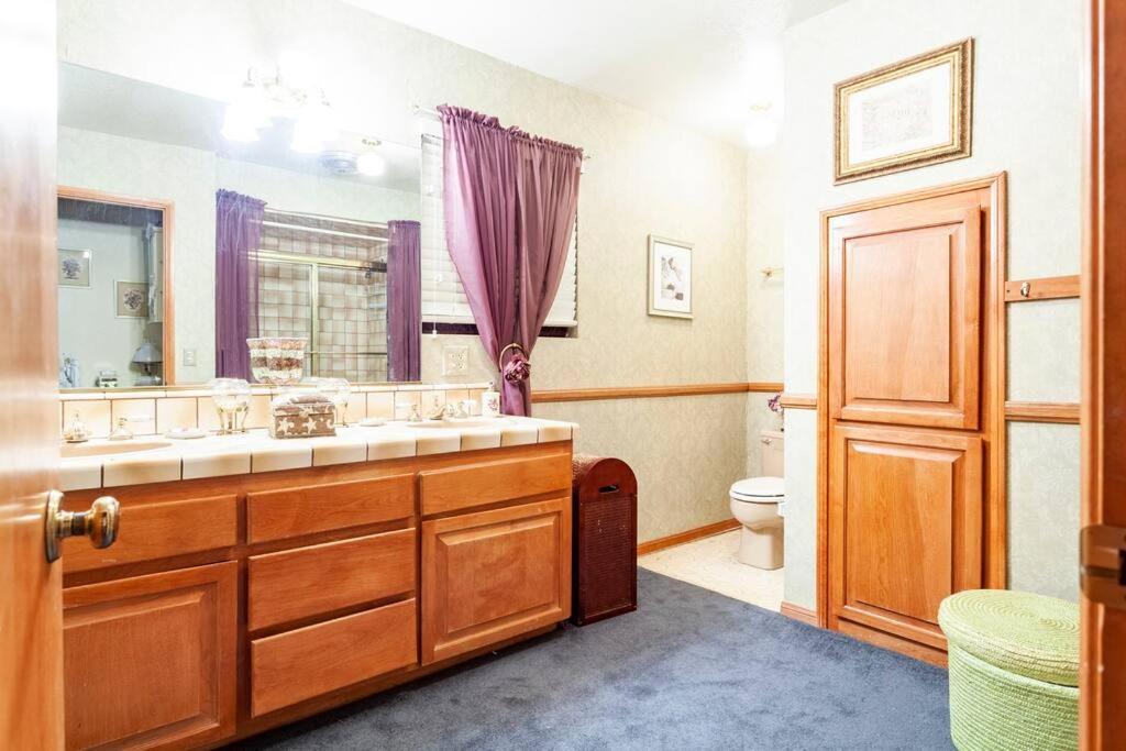 Lakeview 3-Story Winter Home Crestline Екстер'єр фото