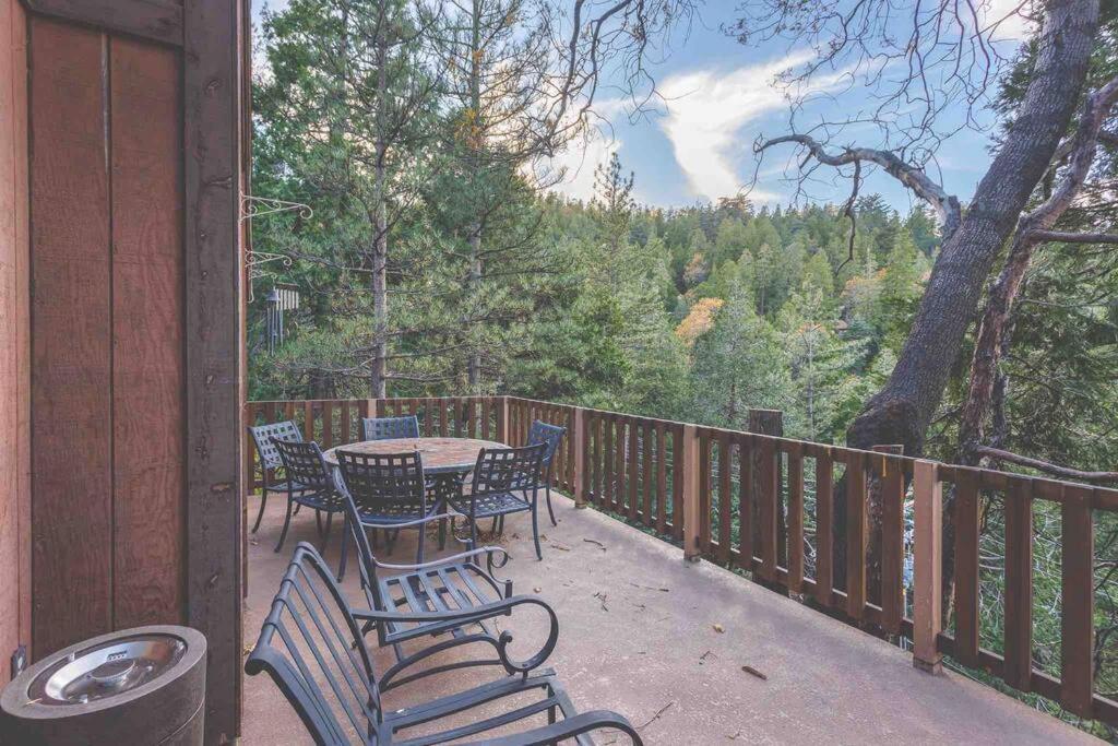 Lakeview 3-Story Winter Home Crestline Екстер'єр фото